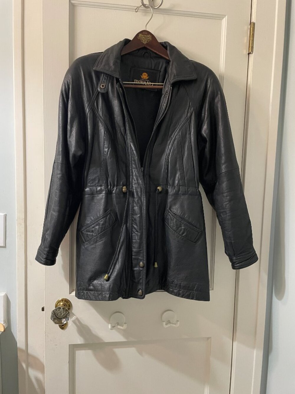 Leather Coat Size Large Snap accents Cinched waist - Picture 2 of 15